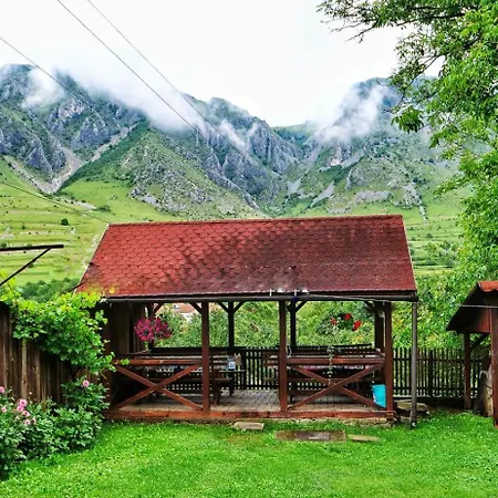 Panorama Panzio Bed & Breakfast